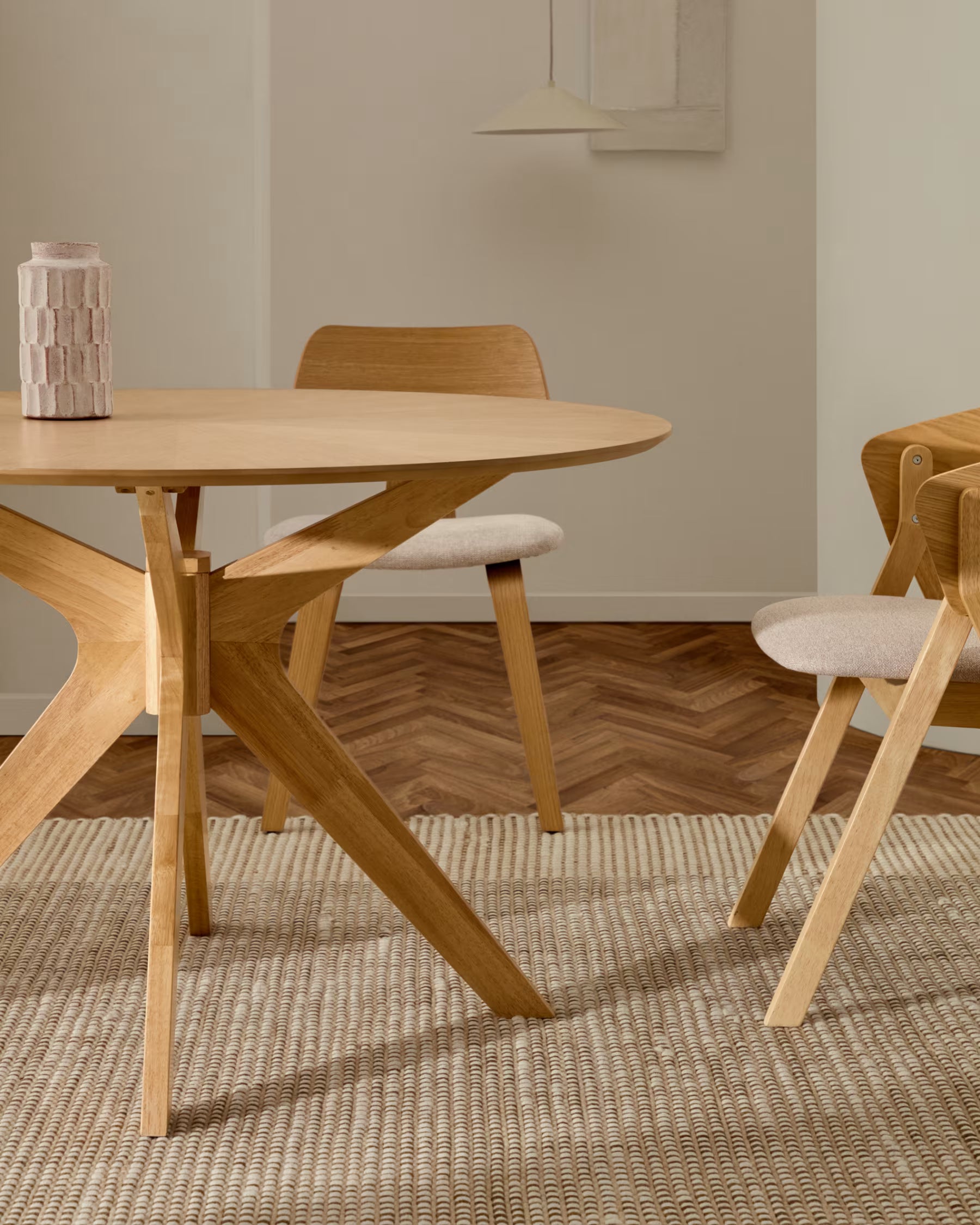 Gena Table