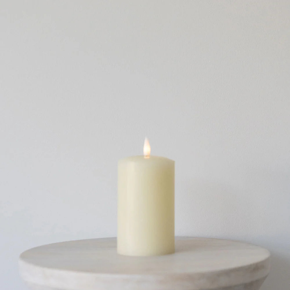Ivory Church Candles LED - Med