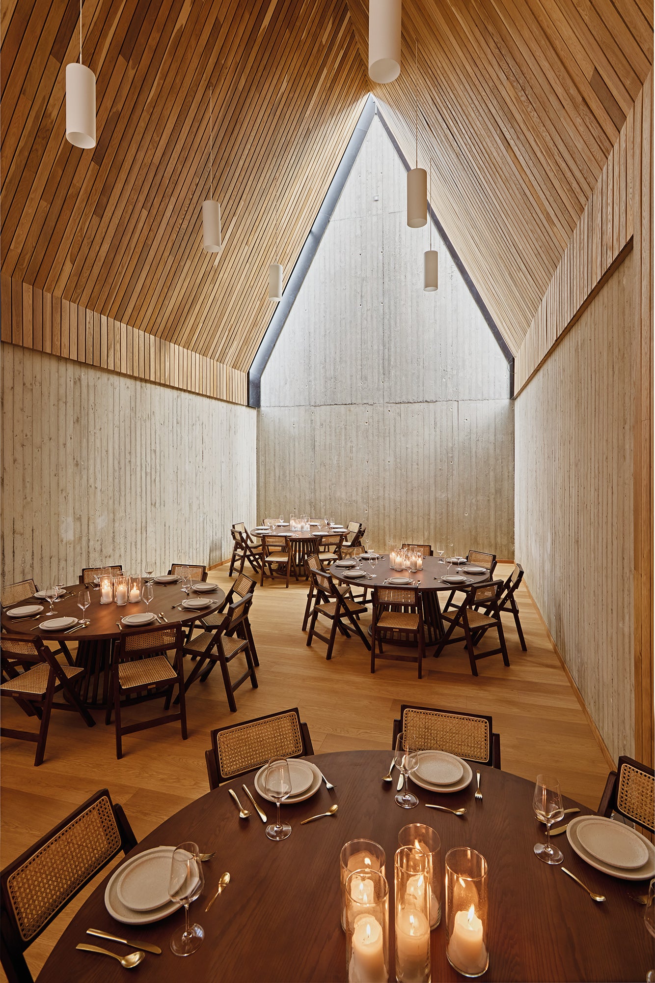Mundi Dinner Table XL