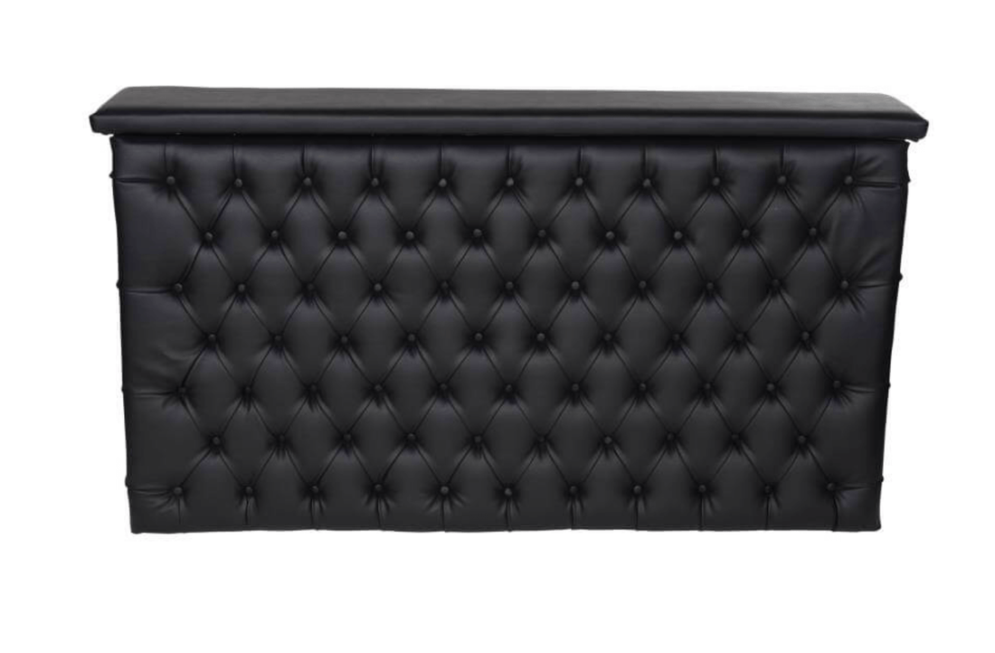 Black Chesterfield Bar